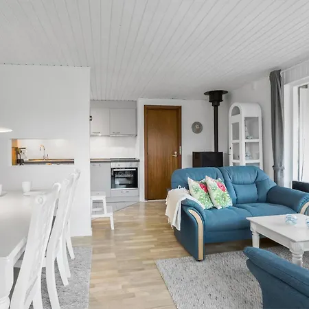 Holiday home 3 Bedroom Awesome In *