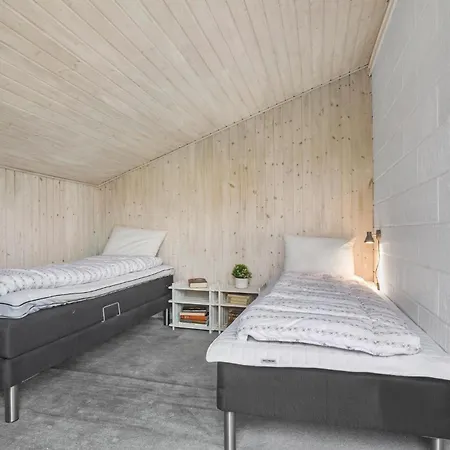 Holiday home 3 Bedroom Awesome In *